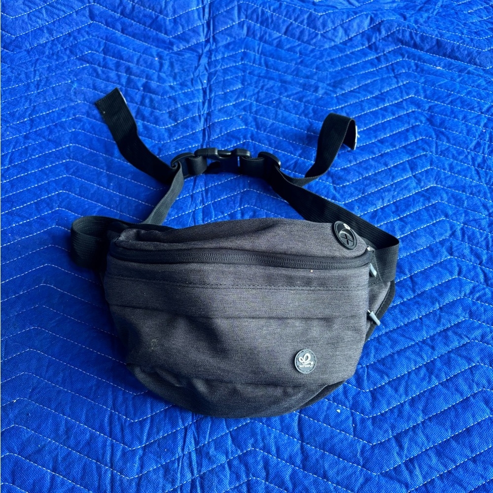 WATERFLY Fanny Pack for Men & Women Water Resistant
